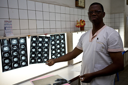 Diagnostic and medical imaging at an hospital in Kinshasa More about https://www.who.int/activities/strengthening-medical-imaging
